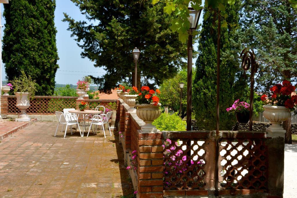 Villa Bonaccorso - Antica E Maestosa Villa Con Piscina Ai Piedi Dell'Etna Viagrande Ruang foto