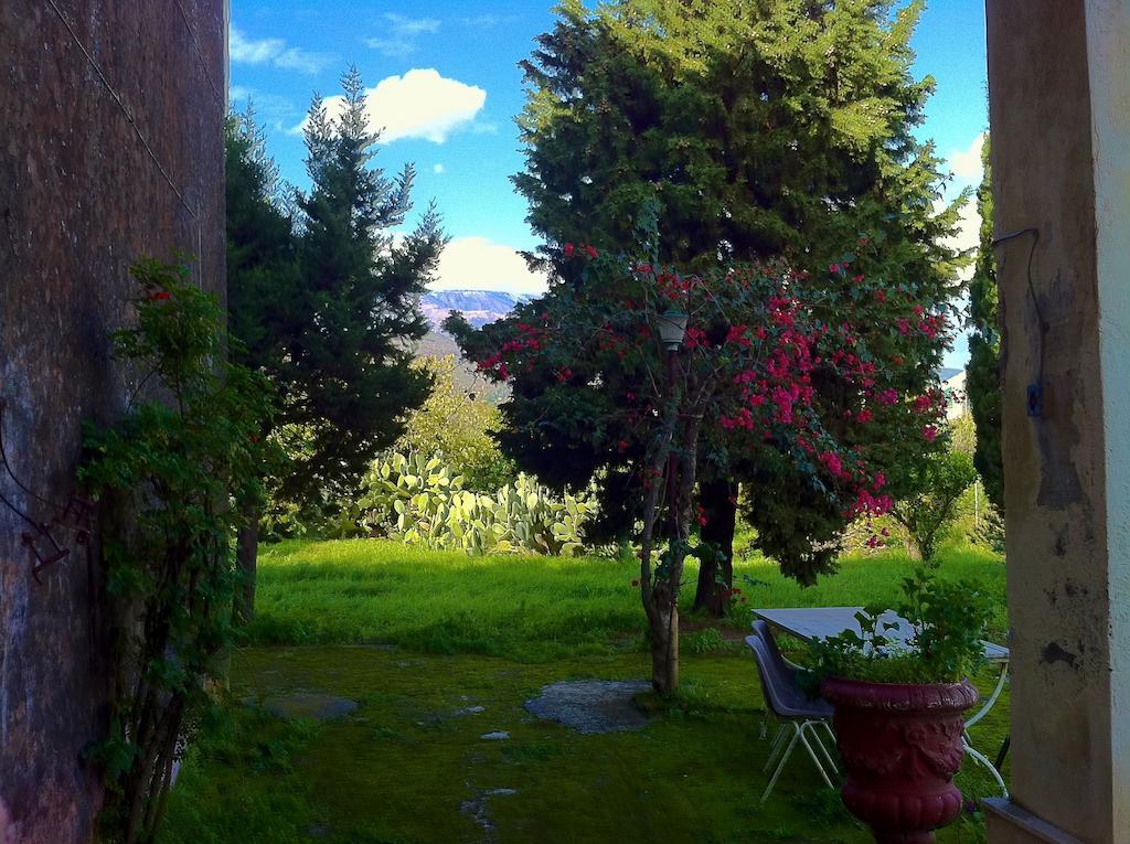 Villa Bonaccorso - Antica E Maestosa Villa Con Piscina Ai Piedi Dell'Etna Viagrande Bagian luar foto