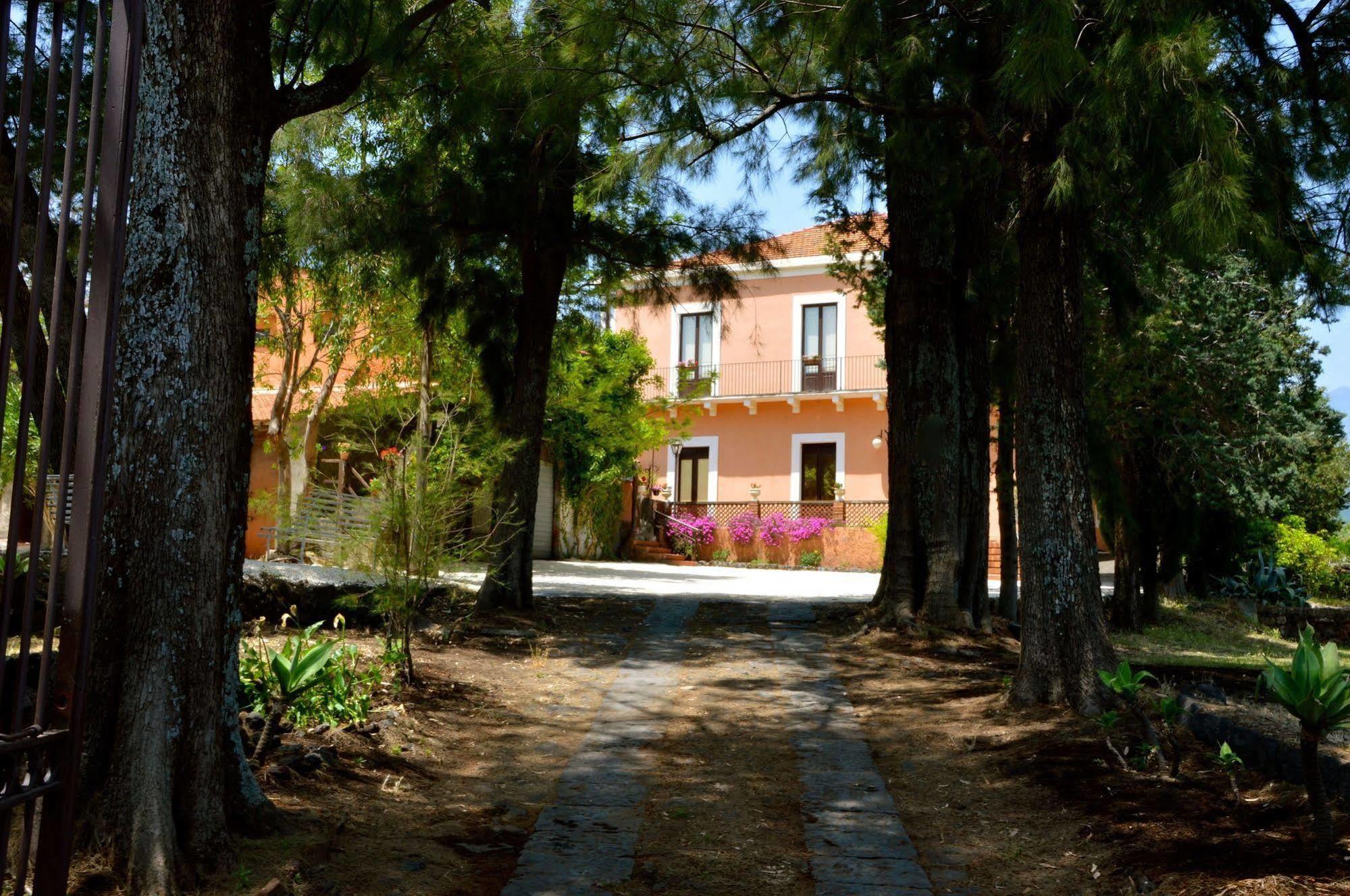 Villa Bonaccorso - Antica E Maestosa Villa Con Piscina Ai Piedi Dell'Etna Viagrande Bagian luar foto